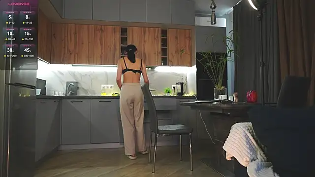 Snapshot of Anny_Molly chatting on 15, 11, 2025 Anny Molly online show from 15, 11, 2025