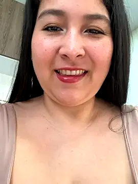 Snapshot of evelyn_1702 chatting on 31, 10, 2025 evelyn 1702 online show from 31, 10, 2025