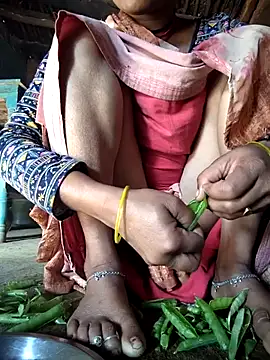 Snapshot of Monika_thakurr chatting on 15, 2, 2026 Monika thakurr online show from 15, 2, 2026