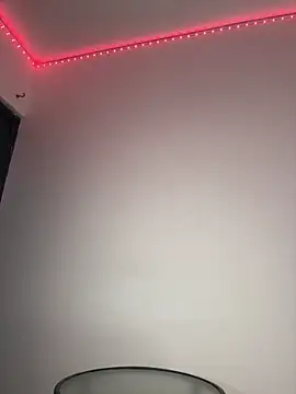 Snapshot of Kyra__Rose chatting on 25, 3, 2026 Kyra Rose online show from 25, 3, 2026