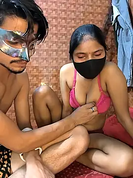 Snapshot of Antique-stickchart-couple chatting on 24, 10, 2025 Antique-stickchart-couple online show from 24, 10, 2025