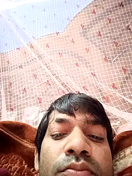 Snapshot of Sonukumar202000 chatting on 26, 11, 2025 Sonukumar202000 online show from 26, 11, 2025