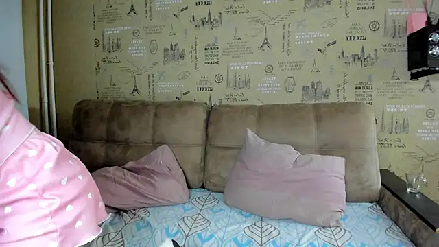 Snapshot of Kelly_Gerzikaa chatting on 28, 10, 2025 Kelly Gerzikaa online show from 28, 10, 2025