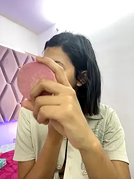 MaskedGirl  online show from 4, 10, 2025