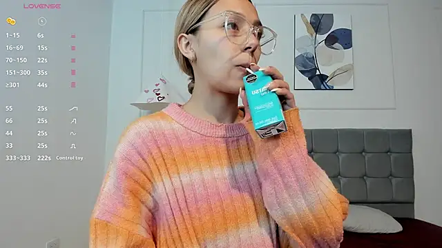 Snapshot of nikolevoshkie_ chatting on 16, 2, 2026 nikolevoshkie online show from 16, 2, 2026