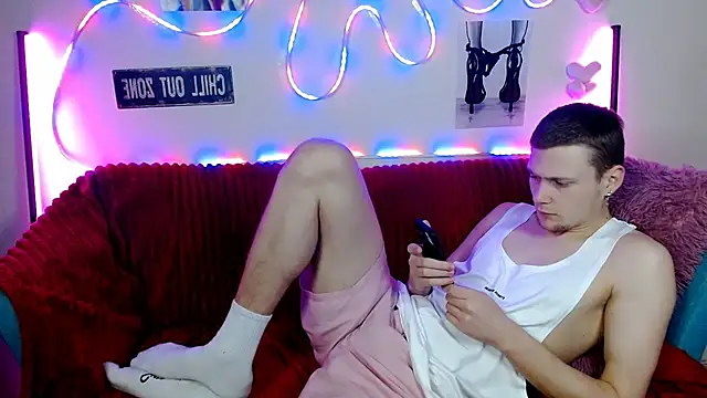 Snapshot of Xavier_Night81 chatting on 9, 11, 2025 Xavier Night81 online show from 9, 11, 2025