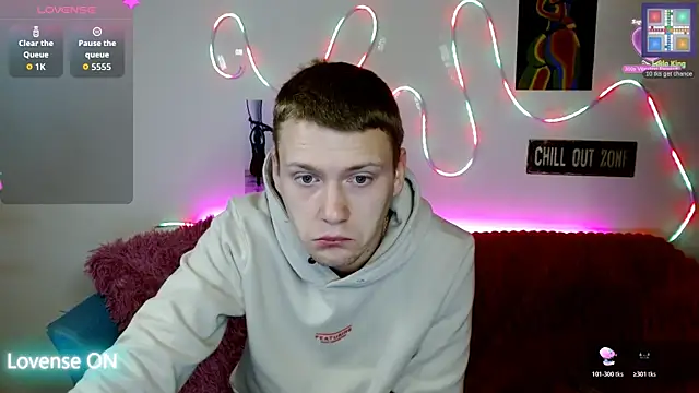 Snapshot of Xavier_Night81 chatting on 19, 11, 2025 Xavier Night81 online show from 19, 11, 2025