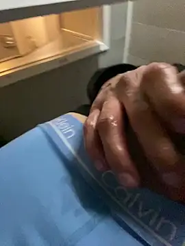 Snapshot of rosembertg chatting on 4, 2, 2026 rosembertg online show from 4, 2, 2026