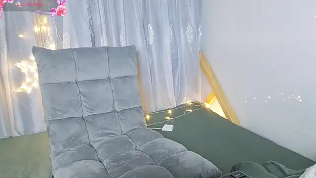 Snapshot of Jade-0906 chatting on 16, 9, 2025 Jade-0906 online show from 16, 9, 2025