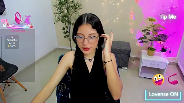 Krysten Riter online show from 13, 1, 2026