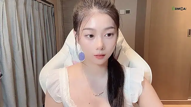 Makinghappymyself  online show from 18, 11, 2025