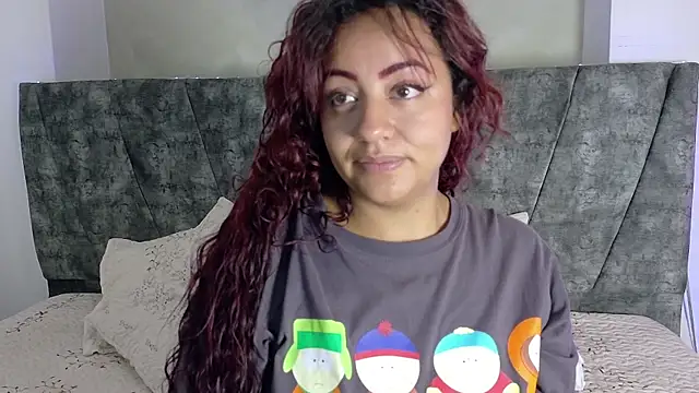 Snapshot of DaniniAnderson chatting on 4, 6, 2026 DaniniAnderson online show from 4, 6, 2026