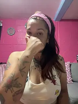 Snapshot of emperatrixsex chatting on 5, 5, 2026 emperatrixsex online show from 5, 5, 2026