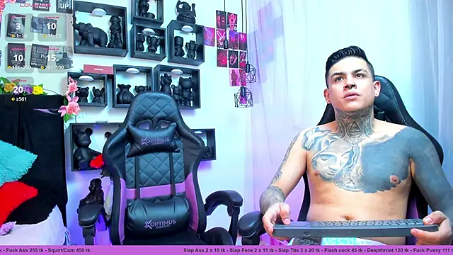 Sarahandzack online show from 14, 10, 2025