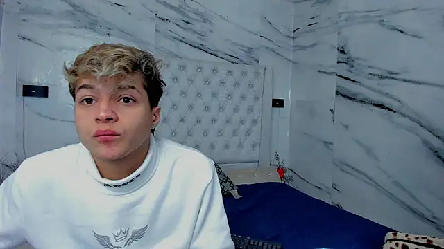 Ari and Storm online show from 16, 9, 2025