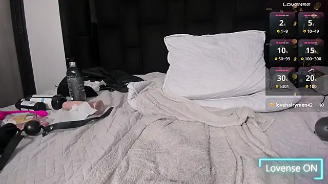 LiamDeep online show from 6, 11, 2025