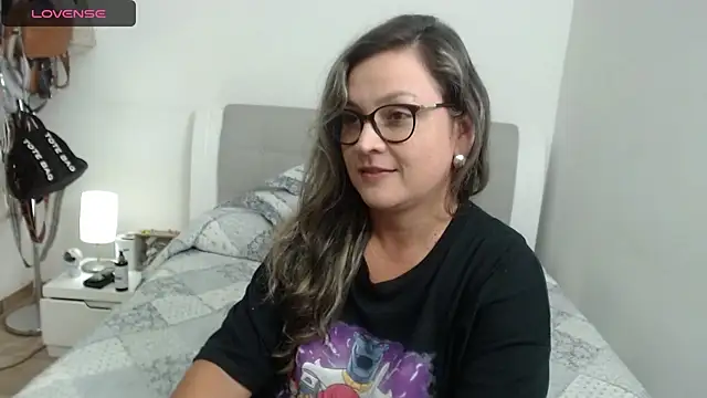 sophie lopez1 online show from 5, 2, 2025