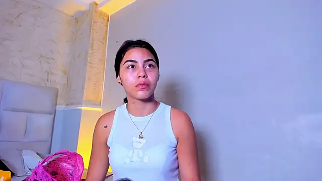 KimberlyLoren online show from 6, 10, 2025