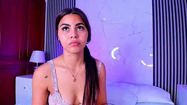 KimberlyLoren online show from 11, 10, 2025