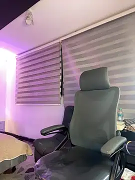 SkyThompson online show from 21, 11, 2025