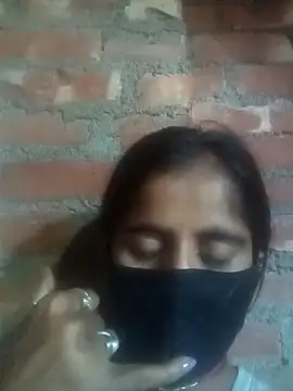 Snapshot of Sundari_yadavv chatting on 18, 12, 2025 Sundari yadavv online show from 18, 12, 2025