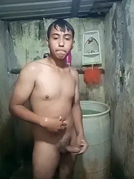 Snapshot of lalop221 chatting on 17, 12, 2025 lalop221 online show from 17, 12, 2025