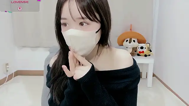 Snapshot of Anne_Anne_chan chatting on 9, 11, 2025 Anne Anne chan online show from 9, 11, 2025