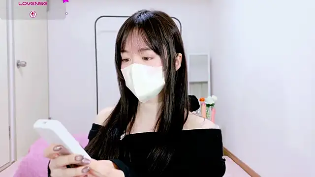 Snapshot of Anne_Anne_chan chatting on 14, 11, 2025 Anne Anne chan online show from 14, 11, 2025