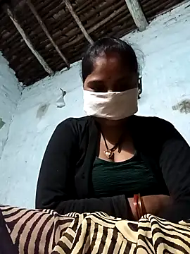 Snapshot of Sheema_tyagi chatting on 9, 11, 2025 Sheema tyagi online show from 9, 11, 2025