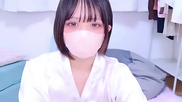 Hinata Sun online show from 3, 2, 2026