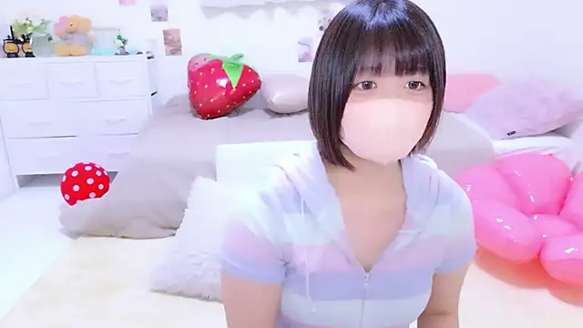 Snapshot of Hinata_Sun chatting on 9, 4, 2026 Hinata Sun online show from 9, 4, 2026