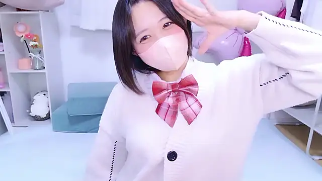 Snapshot of Hinata_Sun chatting on 11, 4, 2026 Hinata Sun online show from 11, 4, 2026