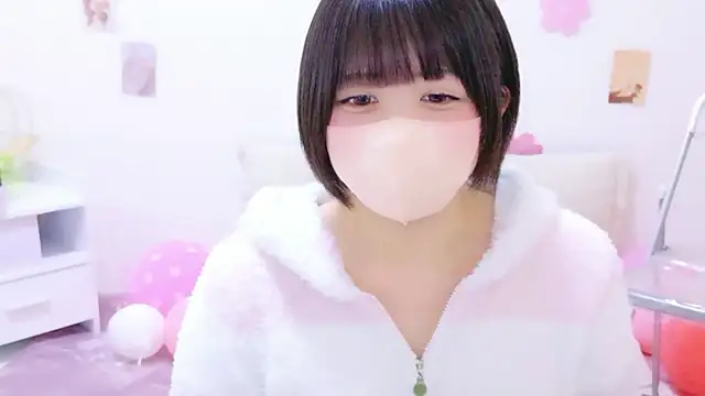 Snapshot of Hinata_Sun chatting on 20, 4, 2026 Hinata Sun online show from 20, 4, 2026