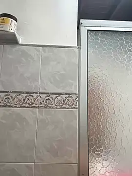 mia mancinii online show from 10, 10, 2025