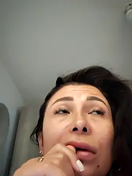 Snapshot of mia_mancinii chatting on 5, 4, 2026 mia mancinii online show from 5, 4, 2026