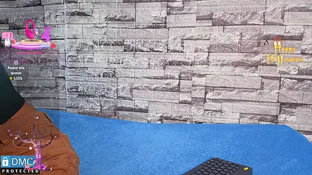 Kiara Zahiri   online show from 18, 11, 2025