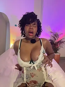 Snapshot of Sweet-Jade chatting on 7, 6, 2026 Sweet-Jade online show from 7, 6, 2026