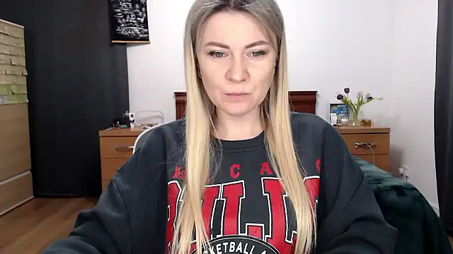 Snapshot of ParadiseAlina chatting on 16, 1, 2026 ParadiseAlina online show from 16, 1, 2026