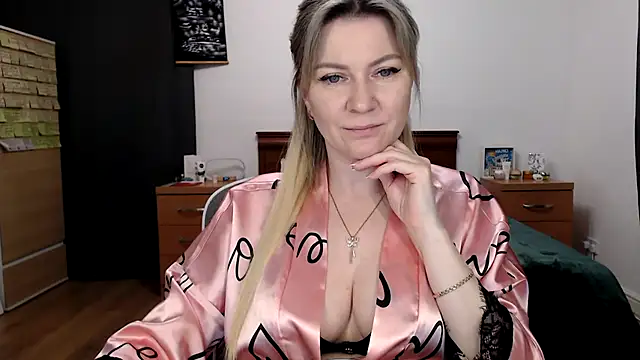 Snapshot of ParadiseAlina chatting on 18, 2, 2026 ParadiseAlina online show from 18, 2, 2026