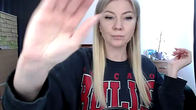 Snapshot of ParadiseAlina chatting on 29, 3, 2026 ParadiseAlina online show from 29, 3, 2026