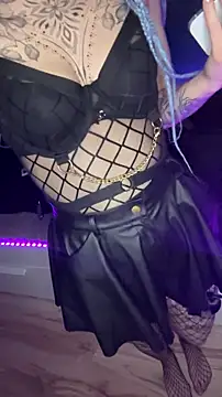 Snapshot of hottcouple00 chatting on 14, 12, 2025 hottcouple00 online show from 14, 12, 2025