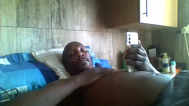 Snapshot of longdickson12345 chatting on 16, 10, 2025 longdickson12345 online show from 16, 10, 2025