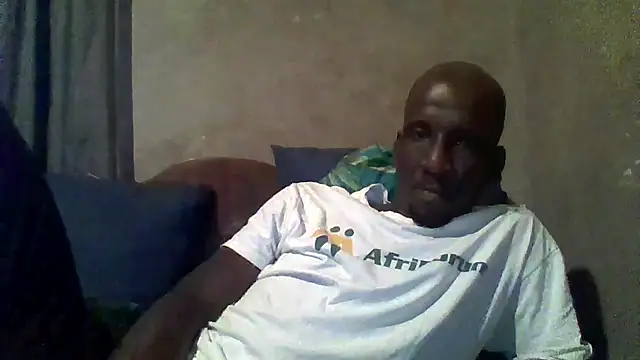 Snapshot of longdickson12345 chatting on 13, 4, 2026 longdickson12345 online show from 13, 4, 2026