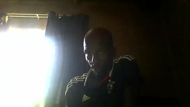 Snapshot of longdickson12345 chatting on 18, 4, 2026 longdickson12345 online show from 18, 4, 2026