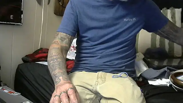 Snapshot of crassanova chatting on 13, 3, 2026 crassanova online show from 13, 3, 2026