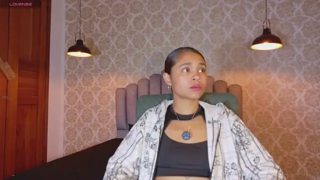 Snapshot of Kristall_06 chatting on 15, 11, 2025 Kristall 06 online show from 15, 11, 2025