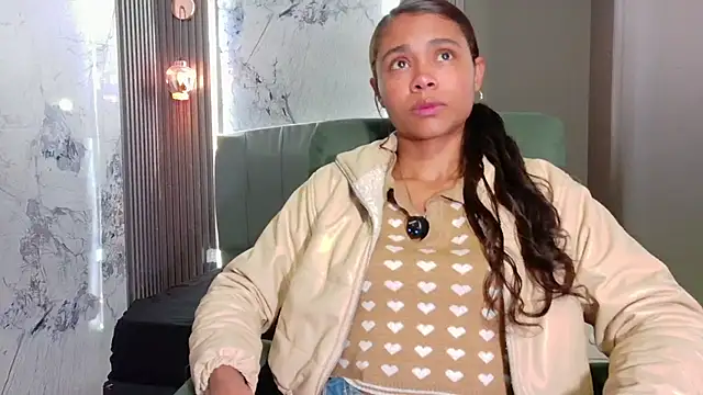 Snapshot of Kristall_06 chatting on 16, 11, 2025 Kristall 06 online show from 16, 11, 2025