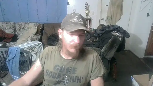 Poundtown1226 online show from 28, 9, 2025