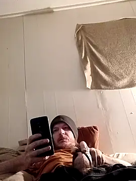 Snapshot of Poundtown1226 chatting on 16, 2, 2026 Poundtown1226 online show from 16, 2, 2026