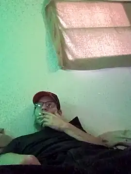 Snapshot of Poundtown1226 chatting on 24, 2, 2026 Poundtown1226 online show from 24, 2, 2026